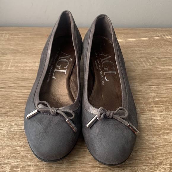 AGL Kristin Low Block Heel Pumps Coal Gray Suede with Bow size 39 us 9 - Picture 3 of 14